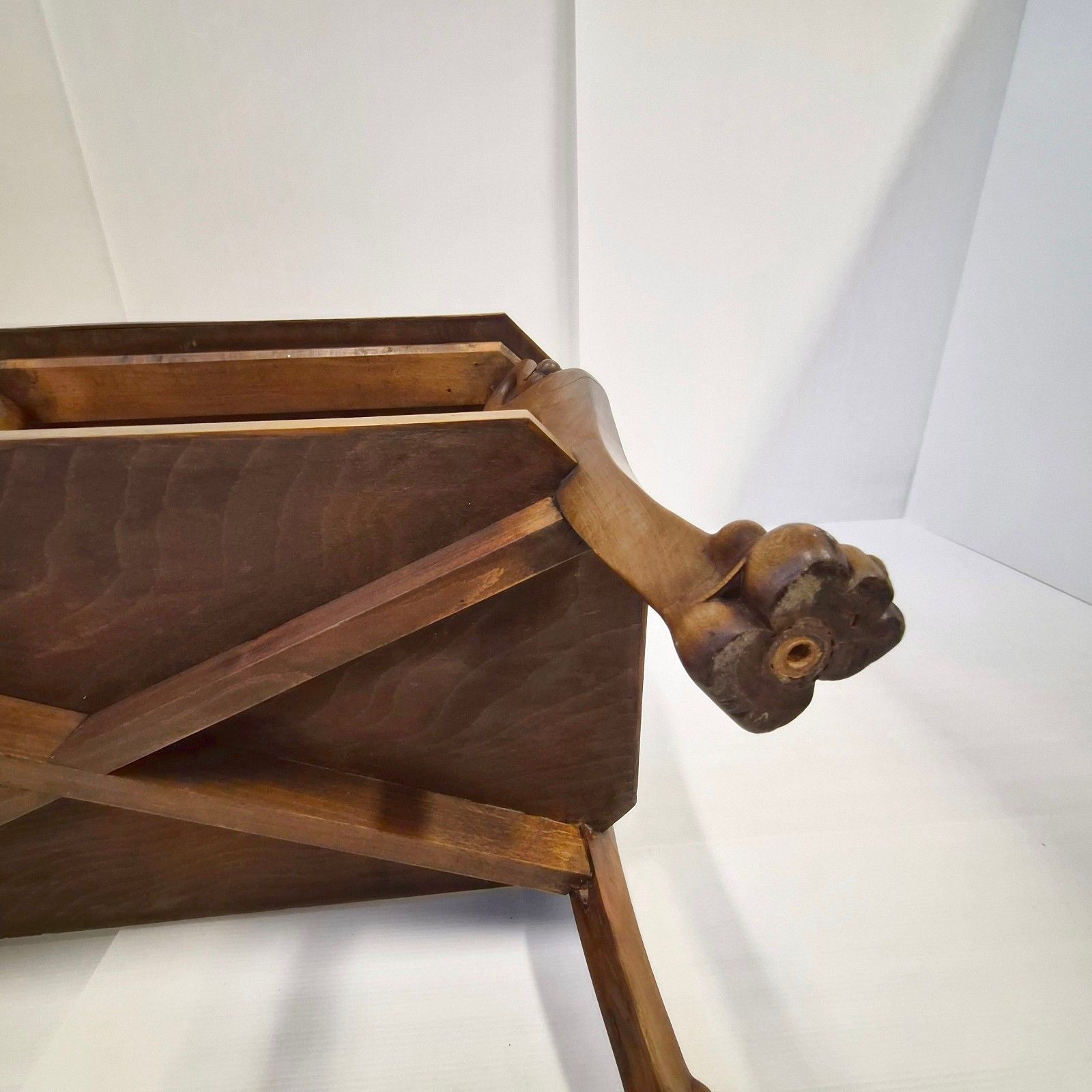Gueridon Art Deco Art Nouveau Vintage Swans & Lion Paw Console Table photo vintage