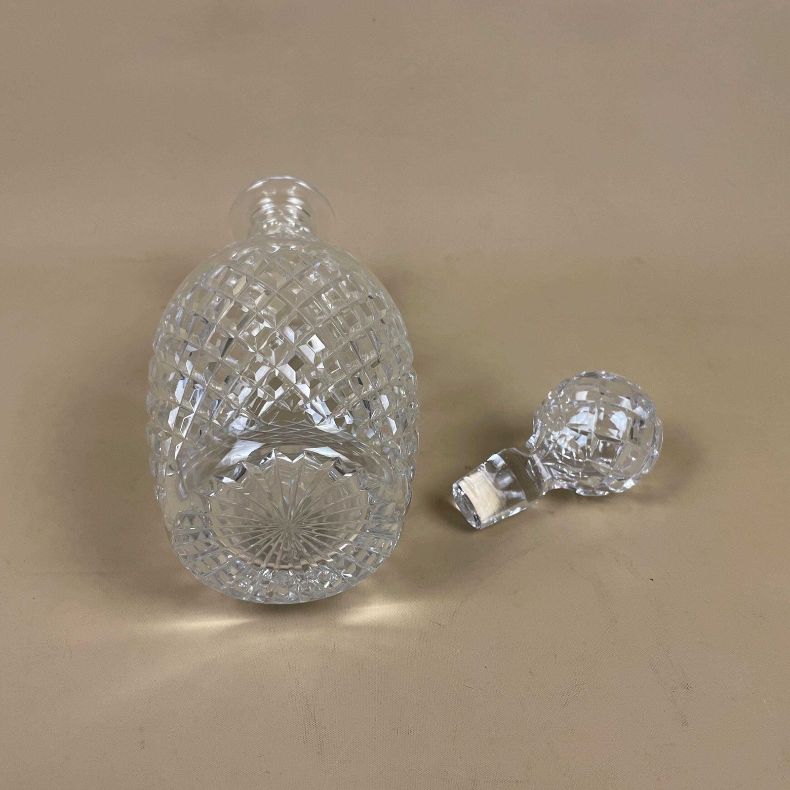 Vintage Glass Drink Decanter Cut Glass Crystal Whisky Display Triple Neck Bottle Retro Antique Lid Top Lidded Cap Drinks Trolly Funnel photo furniture
