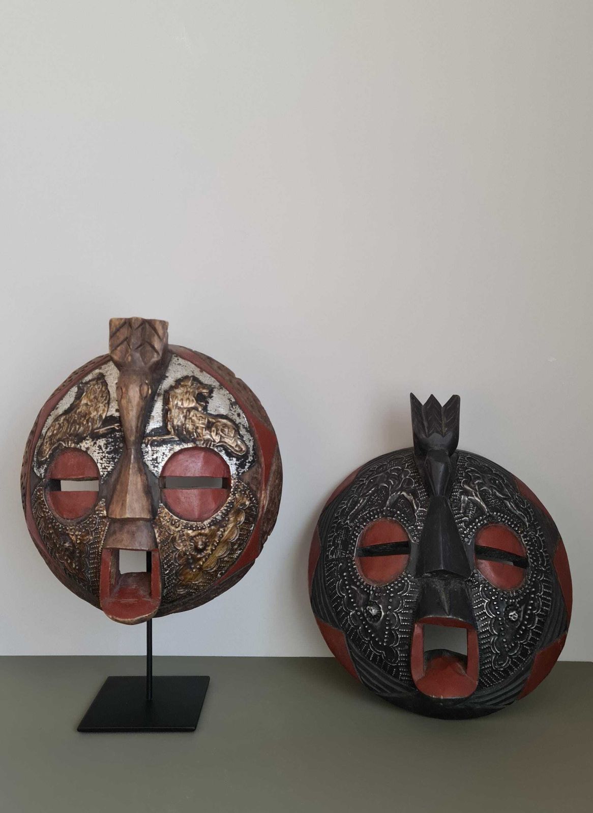 Art Vintage Luba Kifwebe African Mask In Carved Wood – Ethnic Tribal Art – Wall Decor & Handicraft Object – Antique Mask photo