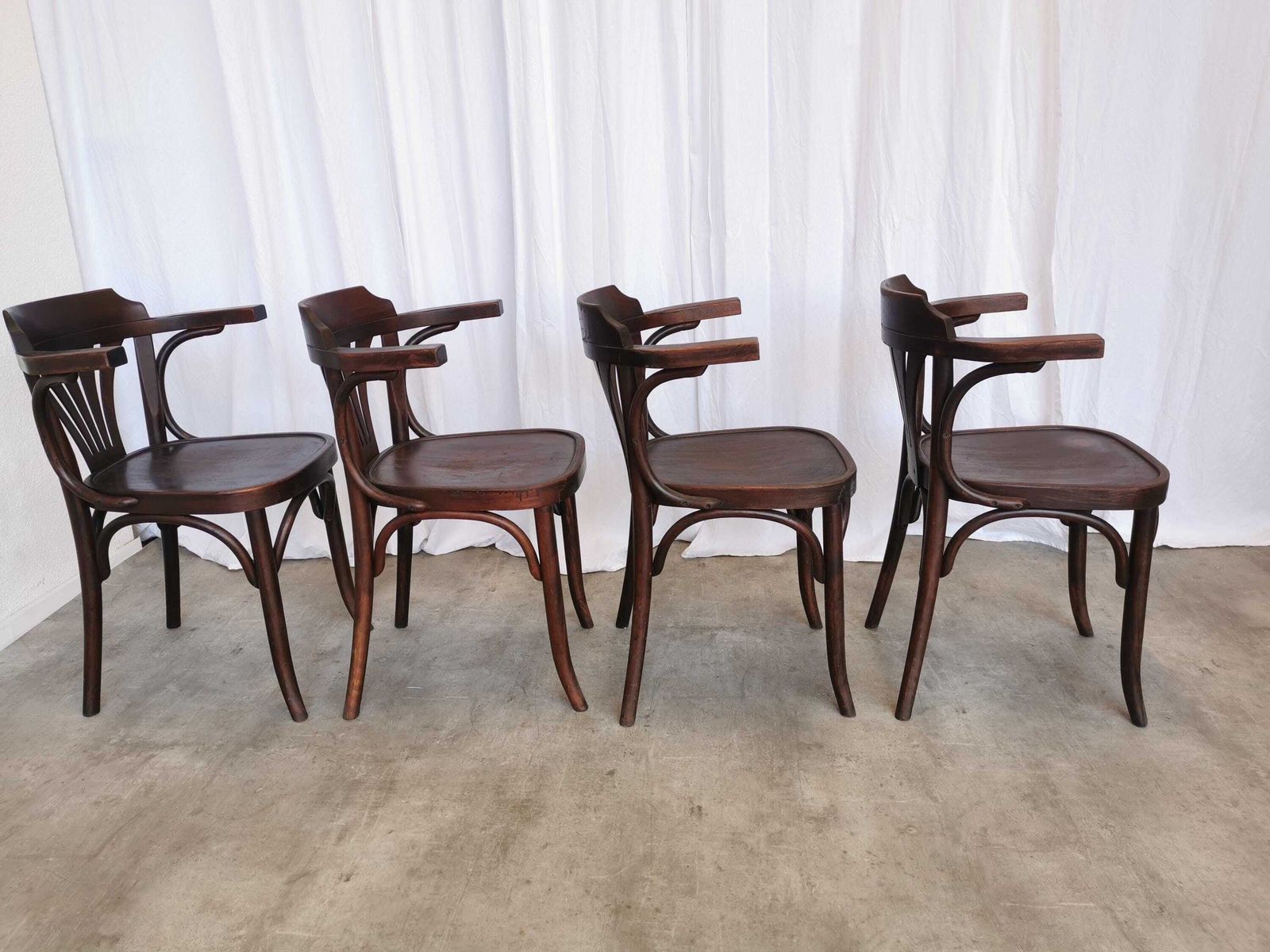 Set Of 4 Vintage Bentwood Dining Chair: Mid Century Thonet Style Armchair photo Furniture