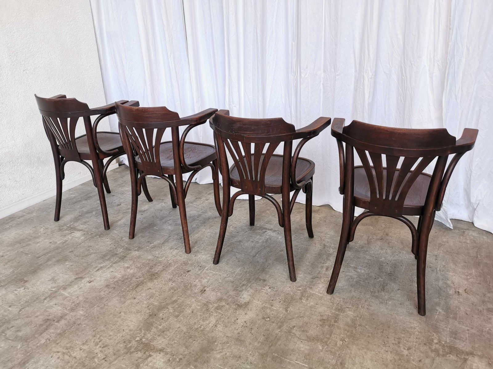 Set Of 4 Vintage Bentwood Dining Chair: Mid Century Thonet Style Armchair photo 850.0