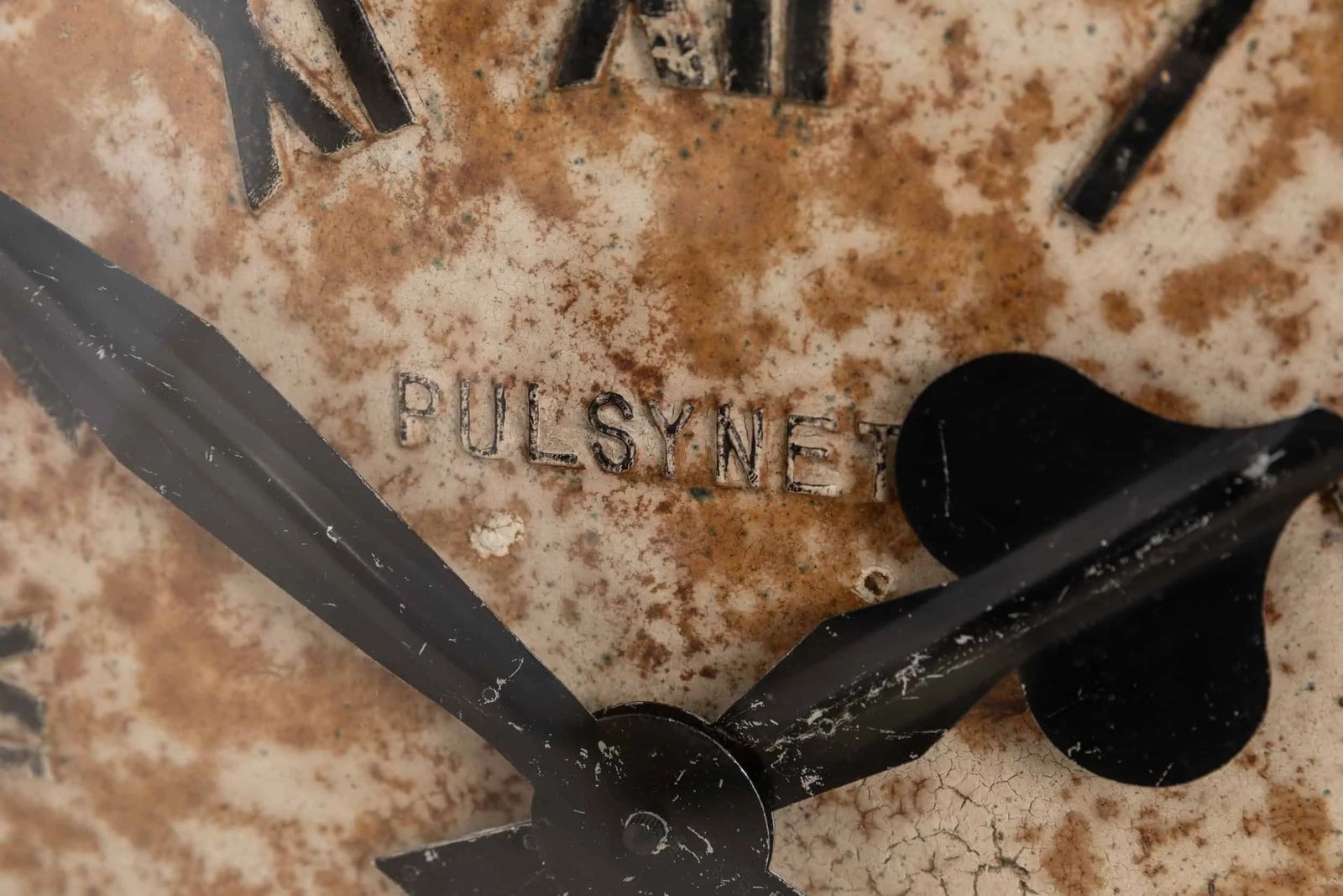 Early Industrial Cast Iron Gents Of Leicester Factory Clock photo furniture
