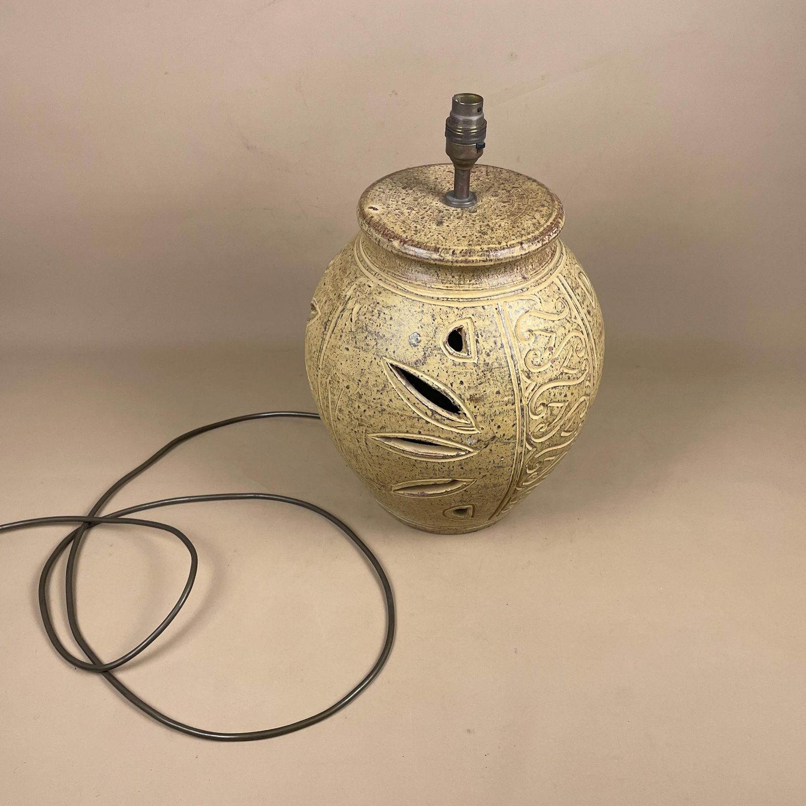 photo furniture Ceramic Clay Patterned Studio Pottery Lamp Bedside Table Light Round Vase Retro Cottage Natural Antique Pattern Handmade Textured Vintage