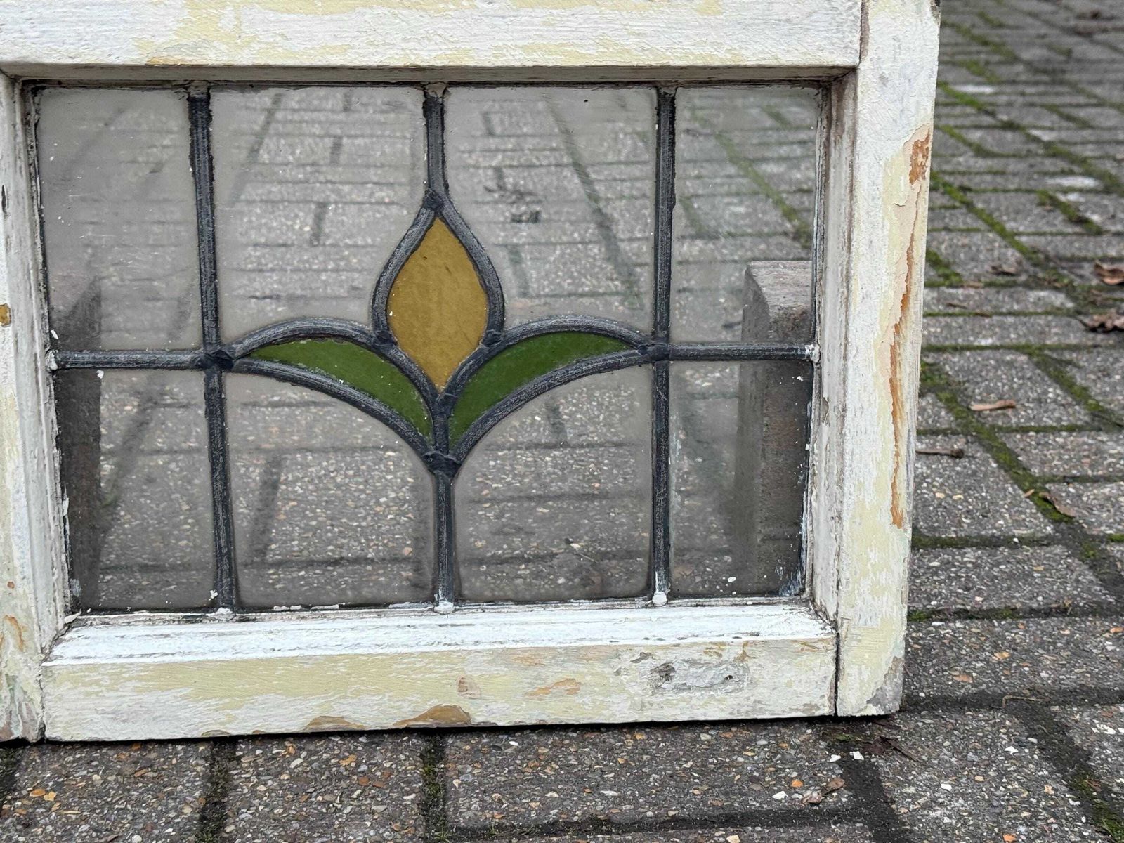 Home Fixtures Original 1930s Art Deco Stained Glass Yellow Tulip Design Window Panel 46cm X 36cm photo