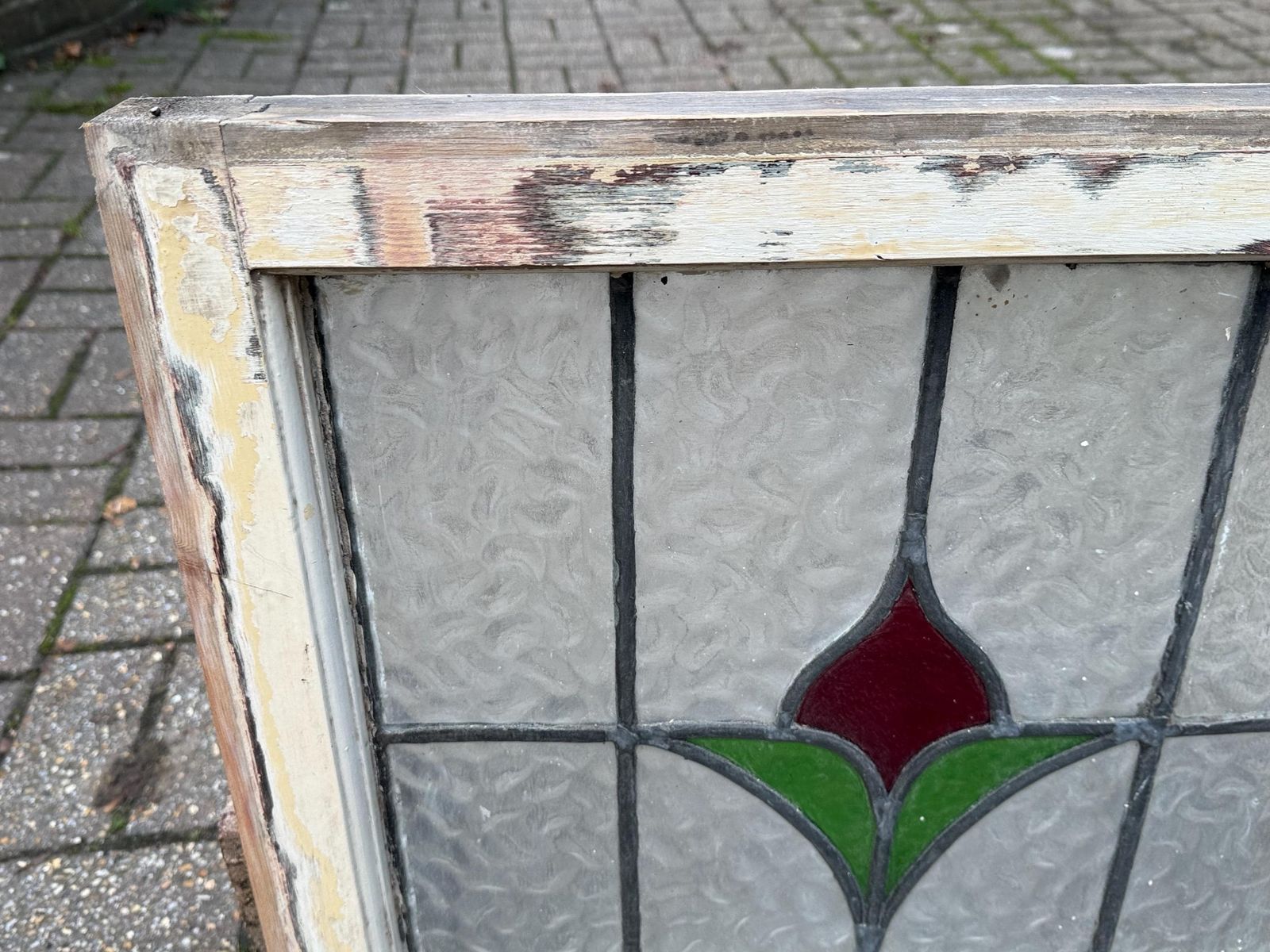 Original 1930s Art Deco Stained Glass Tulip Green And Red Design Window Panel photo vintage