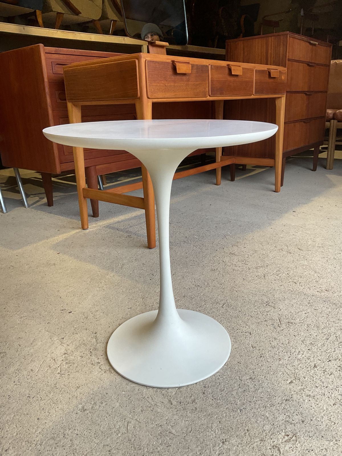 Space Age Tulip Side Table   Coffe Table By Maurice Burke For Arkana 1960s photo Furniture