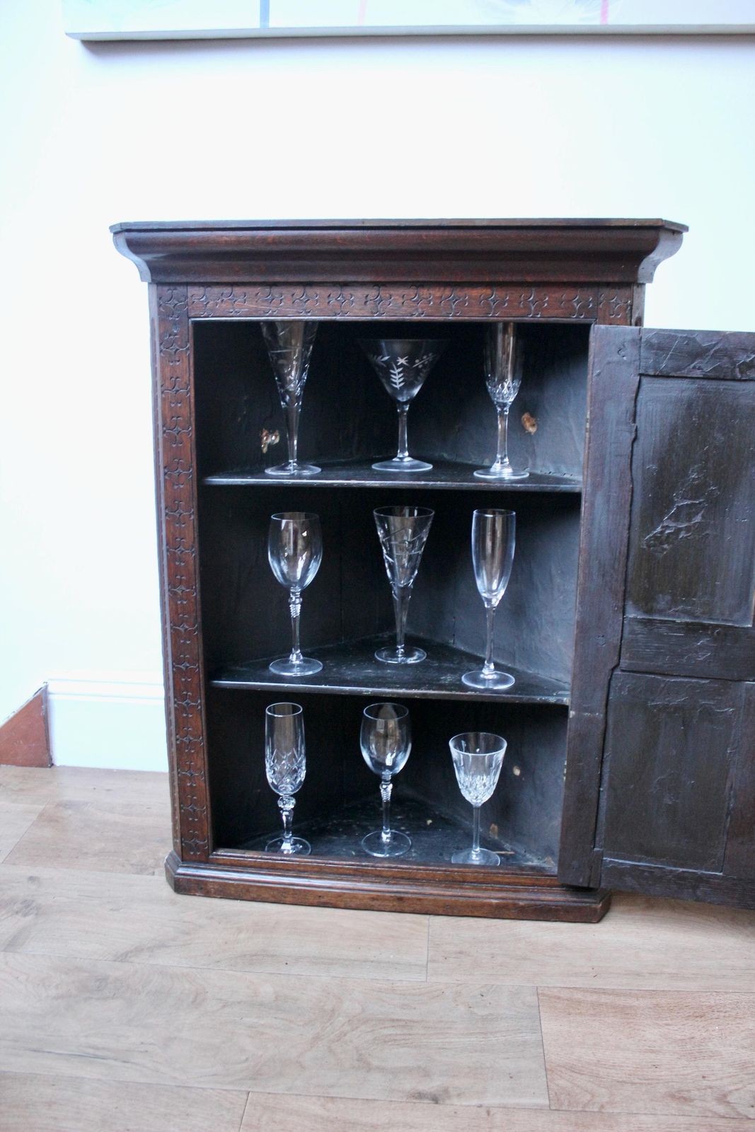 Antique Georgian Carved Oak Corner Cupboard Cabinet photo vinterior