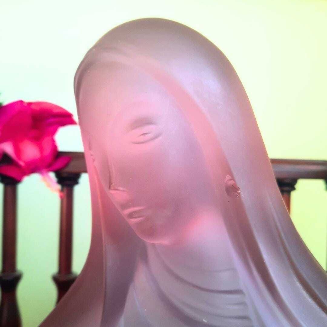 Art Deco Virgin Mary Madonna Glass Bust By Franz Hagenauer For Curt Schlevogt, 1937. Chameleon Neodymium Glass Figurine Alexandrite photo Art
