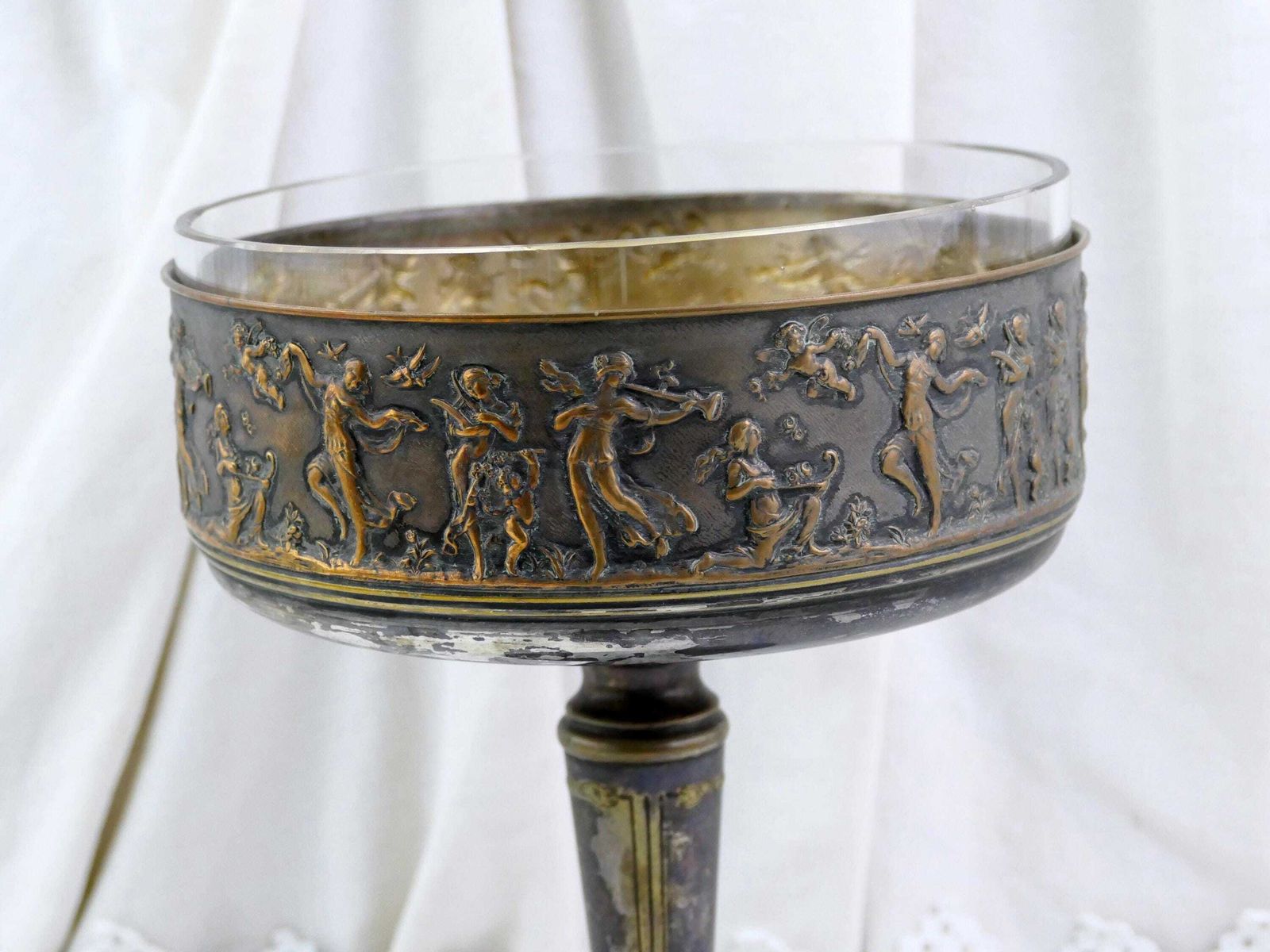 Antique French Worn Silver Plated Pedestal Fruit Bowl With Embossed Classical Scene, Retro Shabby Distressed Chateau Chic Table Center Piece photo vinterior