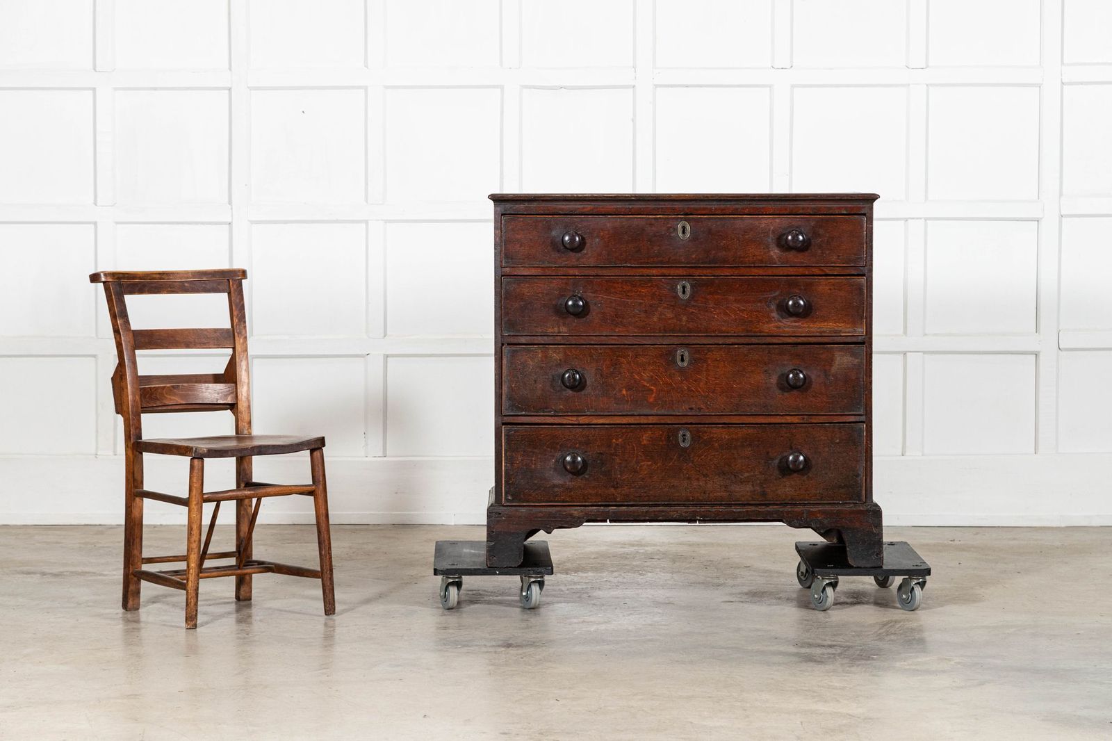 English 18thc Oak Chest Drawers photo for sale