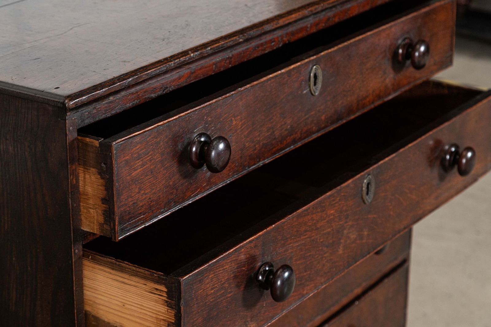 photo for sale English 18thc Oak Chest Drawers