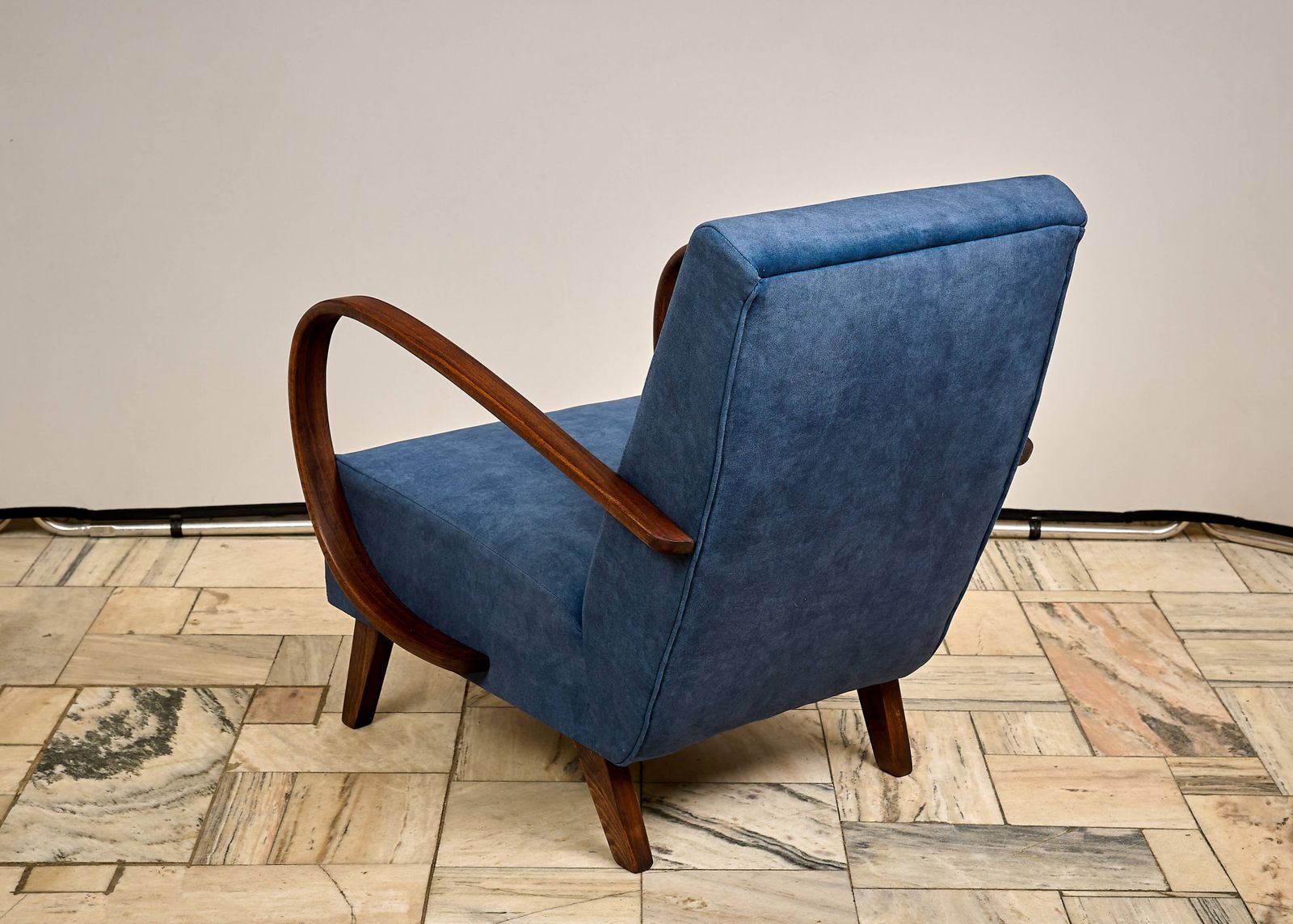 Jindrich Halabala Armchair, Czechoslovakia 1940s photo vinterior