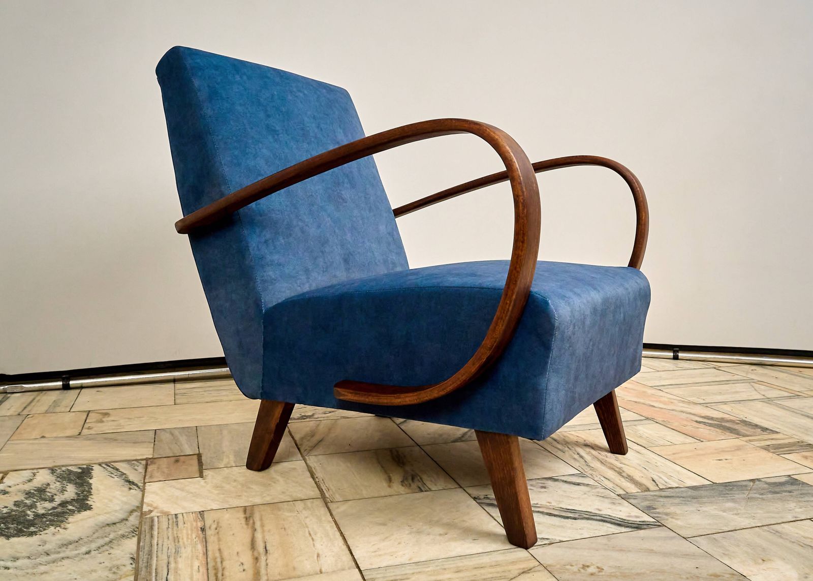 photo furniture Jindrich Halabala Armchair, Czechoslovakia 1940s