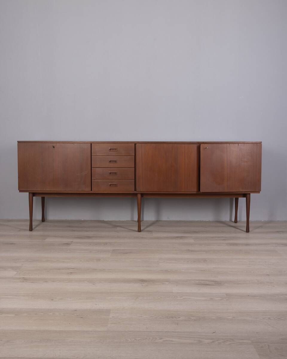 photo vintage Page 1 Of 16 Vintage 1960s Sideboard In Teak Wood By Italian