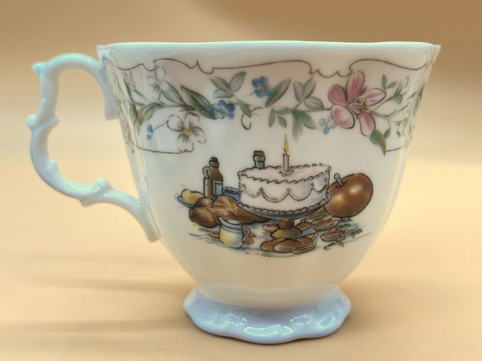 Royal Doulton China Jill Barklem Brambly Hedge The Birthday Full Size Tea Cup, Saucer & Plate Trio. photo vintage