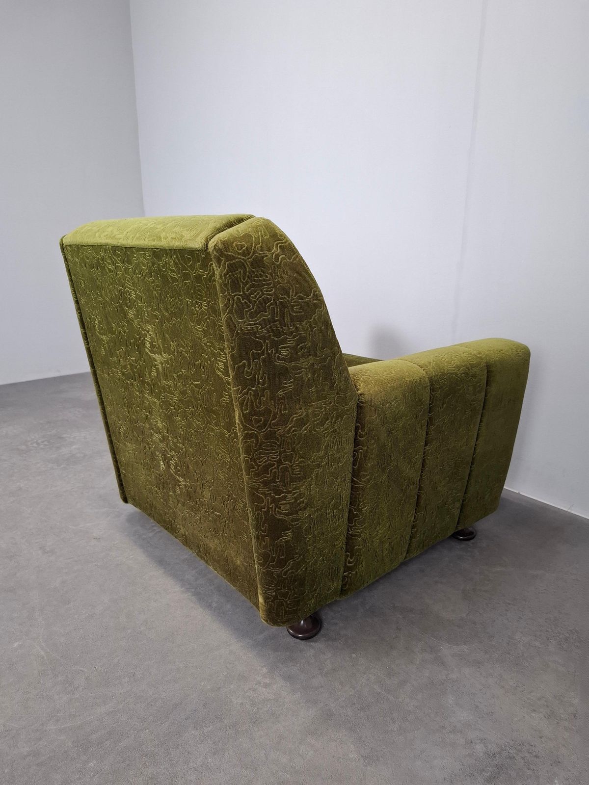 photo vintage Mid Century Czechoslovak Green Plush Armchair, 1970s