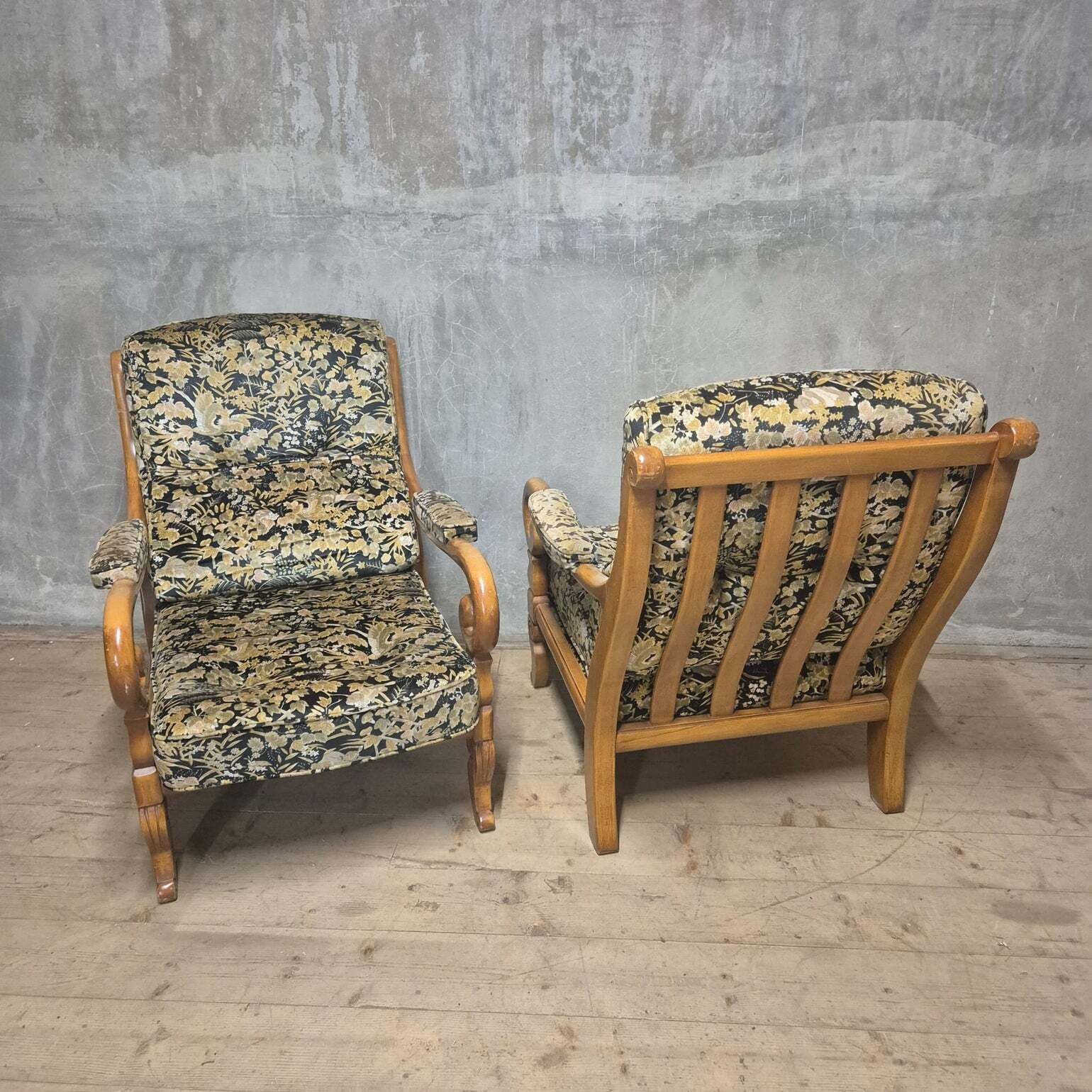 Pair Of Wooden Armchairs With Curved Arms, Czechoslovakia, 1940s–1950s photo 639.0