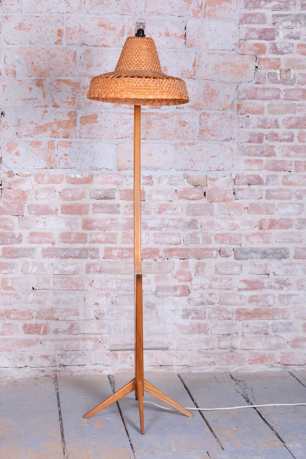 Restored Mid Century Floor Lamp, By Krásná Jizba, Beech, Rattan, Czech, 1950s photo Lighting