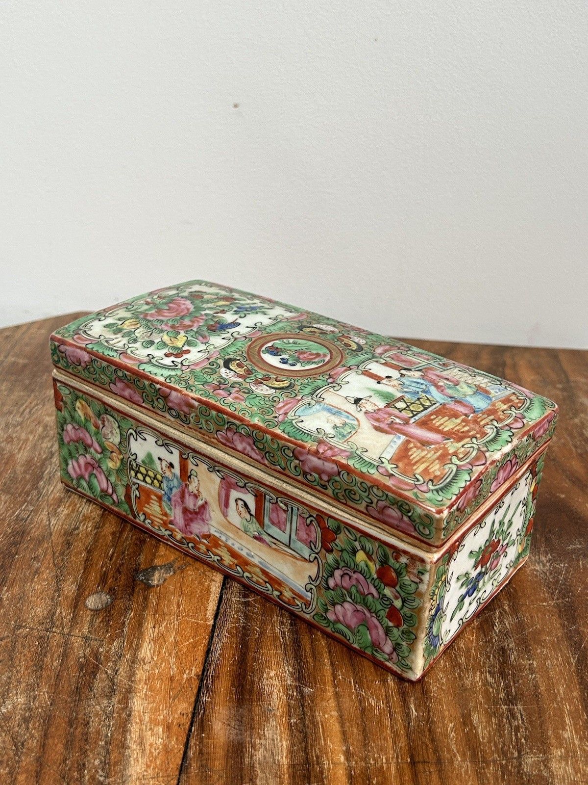 Chinese Export Famille Rose Brush Box Rose Mandarin 20thc Antique