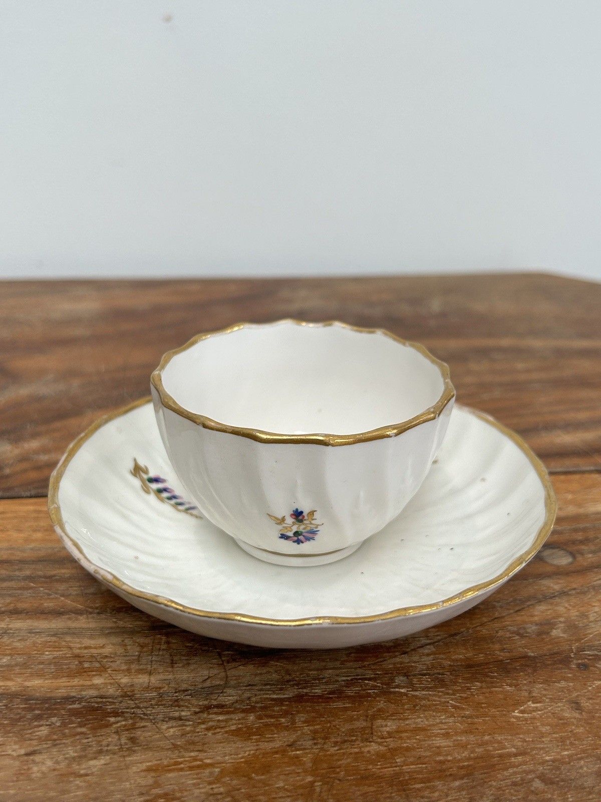 Antique Derby Porcelain Tea Bowl & Saucer No.129, Gilt Border & Floral, 19thc photo for sale
