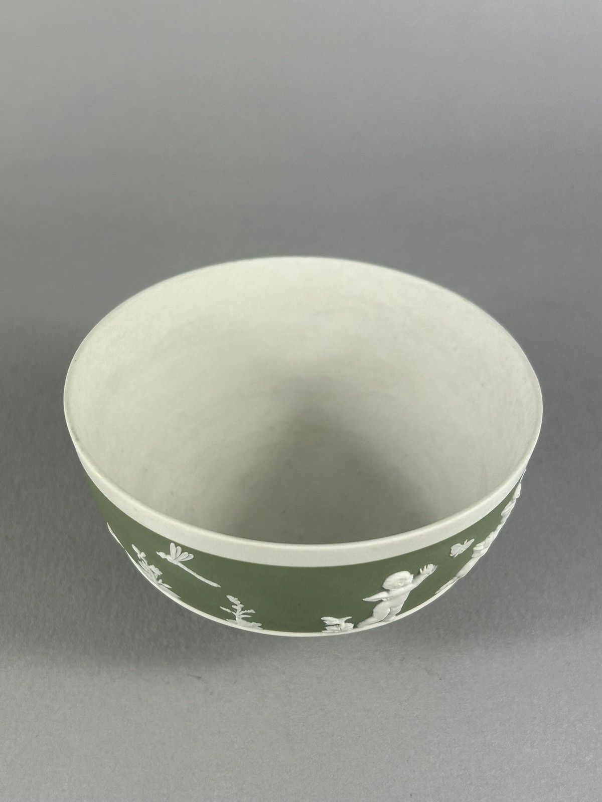 Wedgwood 1955 Green Jasperware Cherub Lion Chariot Bowl 10cm England photo vinterior