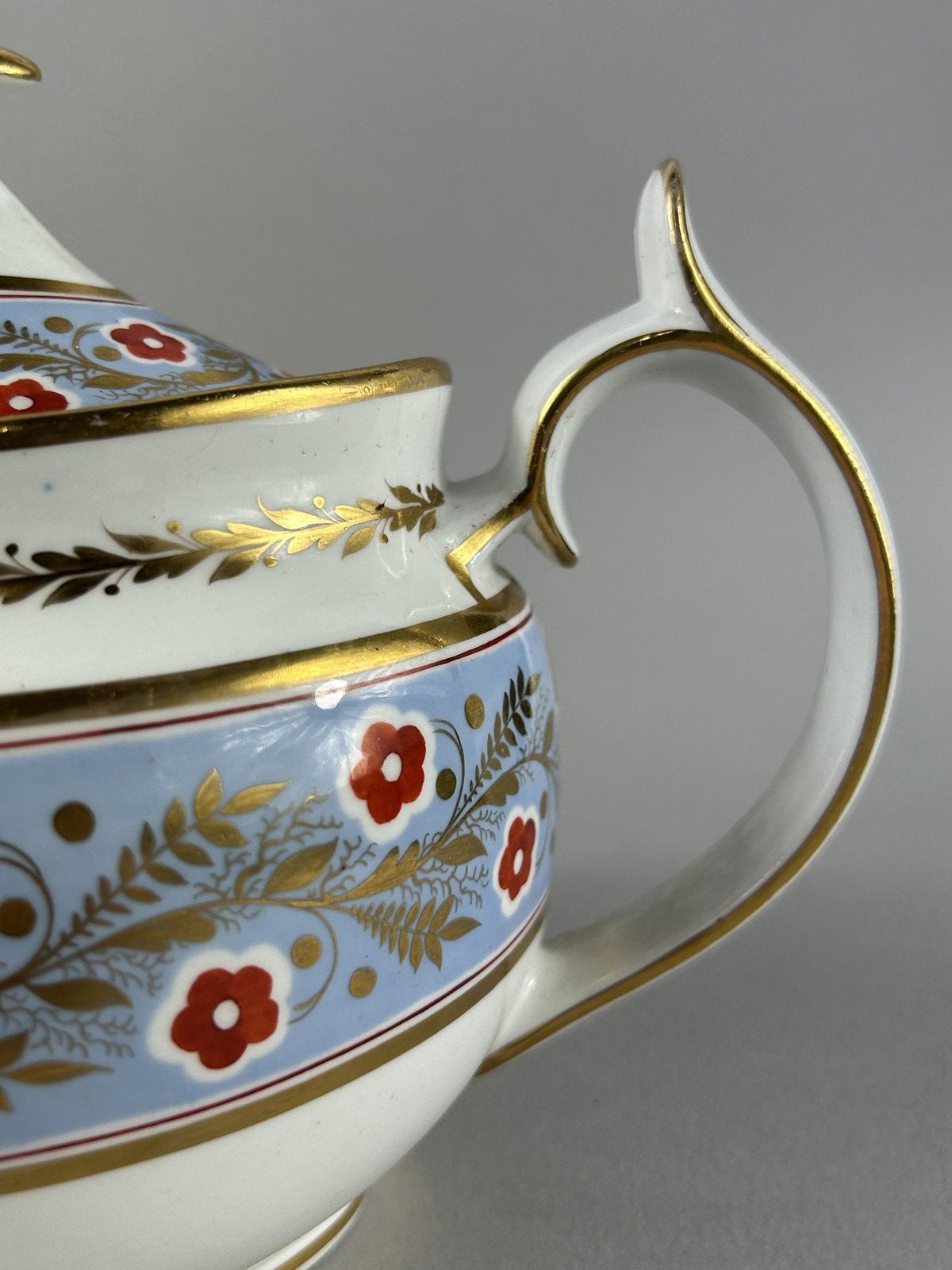 Early 19th Century British Porcelain Teapot With Gilt Floral Border photo Home Decor