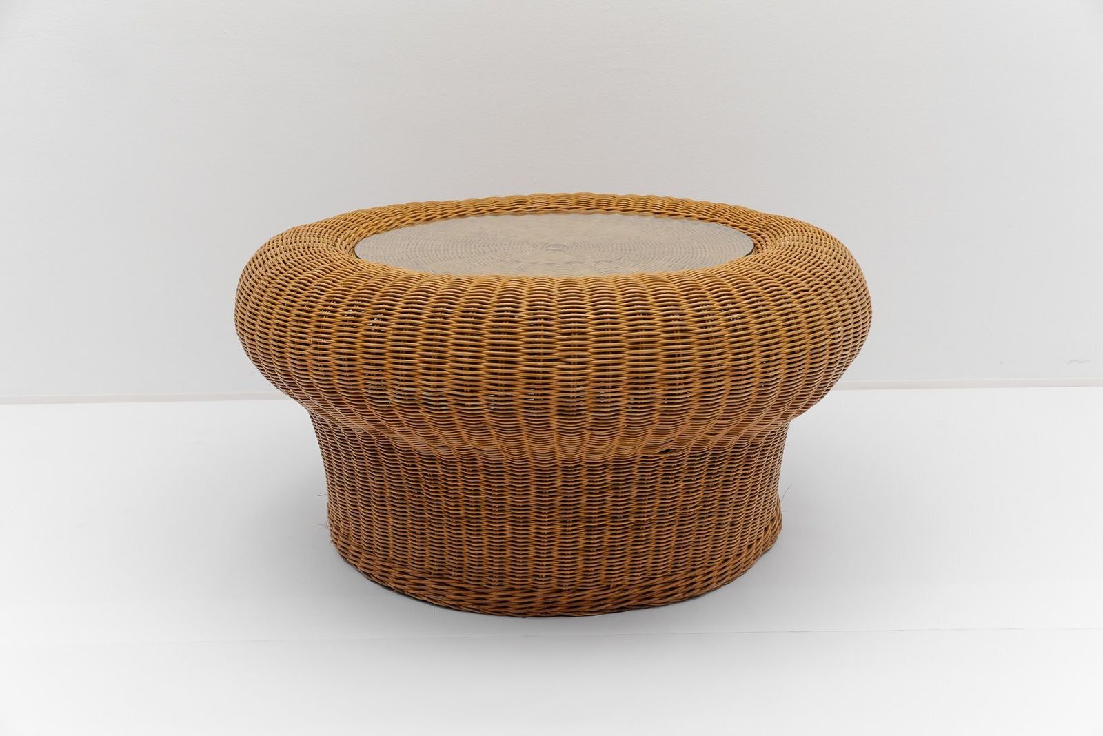 Round Coffee Table In Rattan And Glass, 1960s photo Furniture