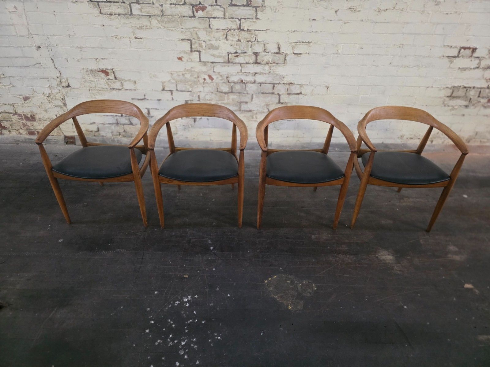 Set Of 4 Danish Teak Mid Century Elbow Chairs photo 1550.0