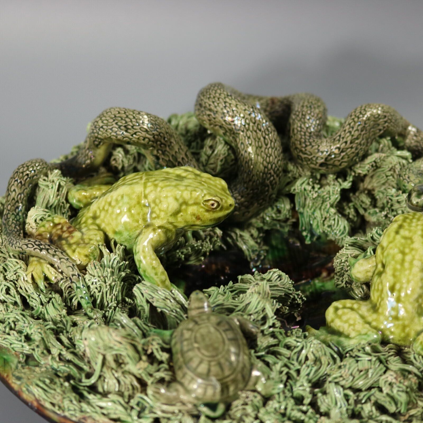 Augusto Baptista De Carvalho Palissy Majolica Frog Plate photo furniture