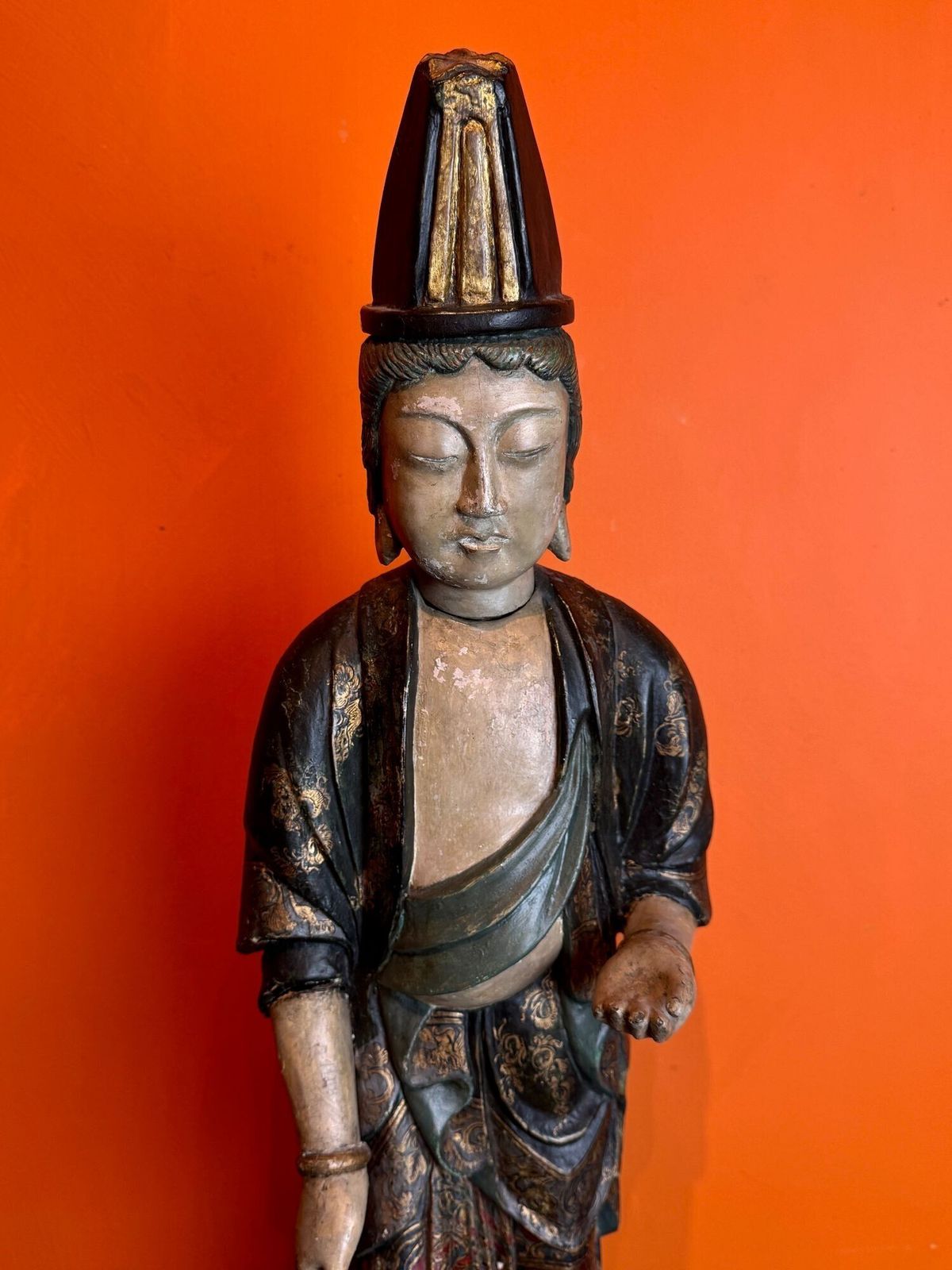 Large 19th Century Chinese Polychrome Painted Carved Wood Figure Of Guanyin photo vinterior