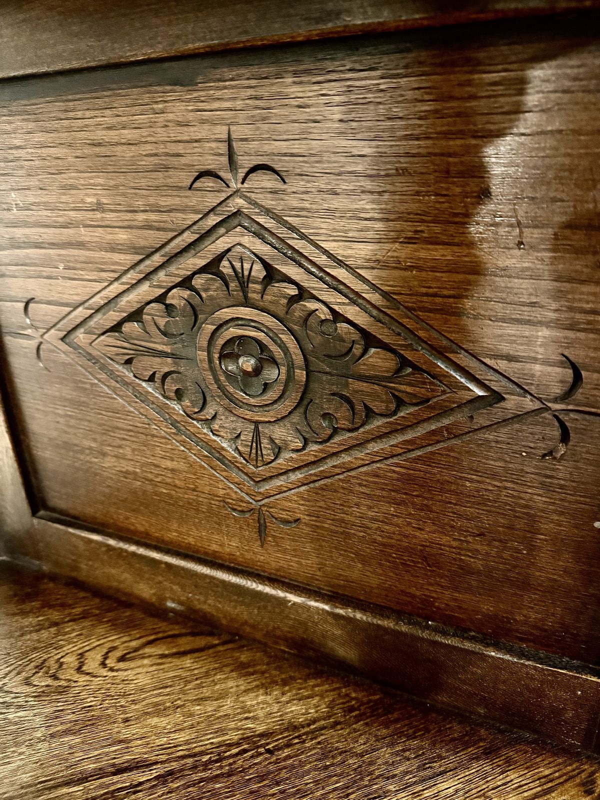 Jacobean 19th Century Oak Hand Carved Gothic Style Court Cabinet photo vinterior