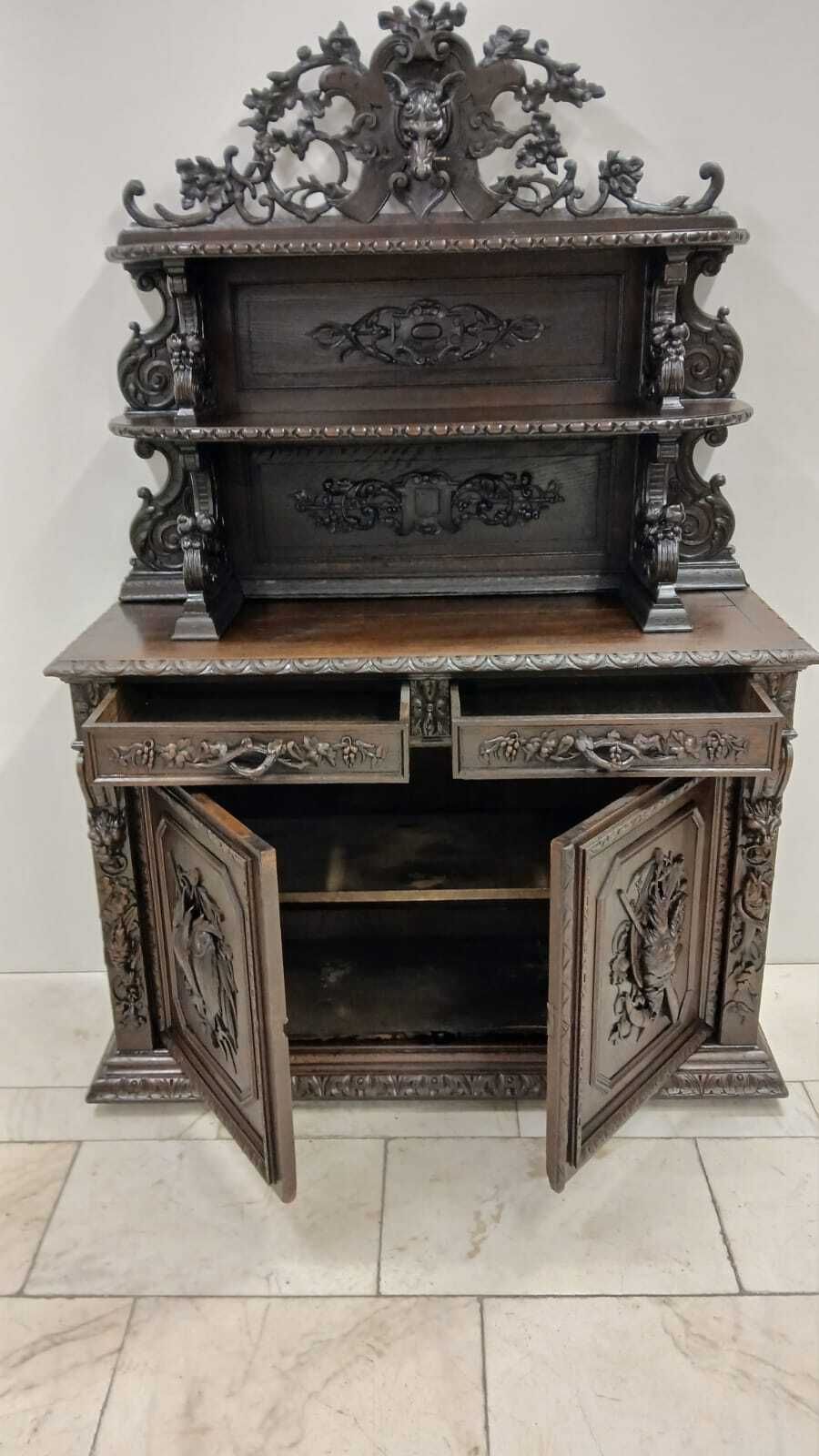 Antique Oak Carved French Renaissance Hunters Sideboard