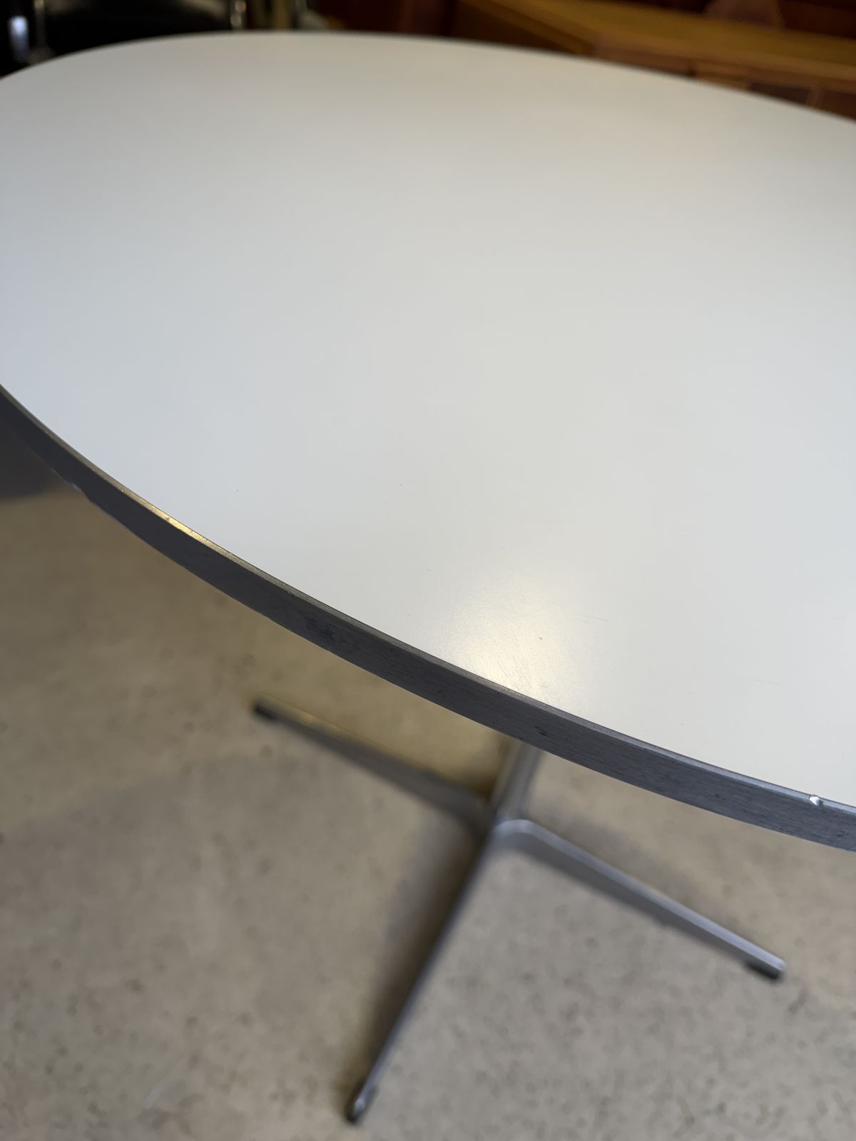 Mid Century Teak Round Dining Table By Arne Jacobsen For Fritz Hansen 1950s photo 945.0