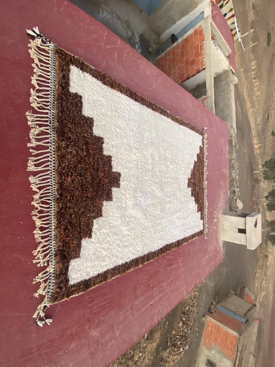 Large Moroccan Shaggy Rug, Brown & Cream Chevron Pattern, High Pile Wool (300x200cm) photo vinterior