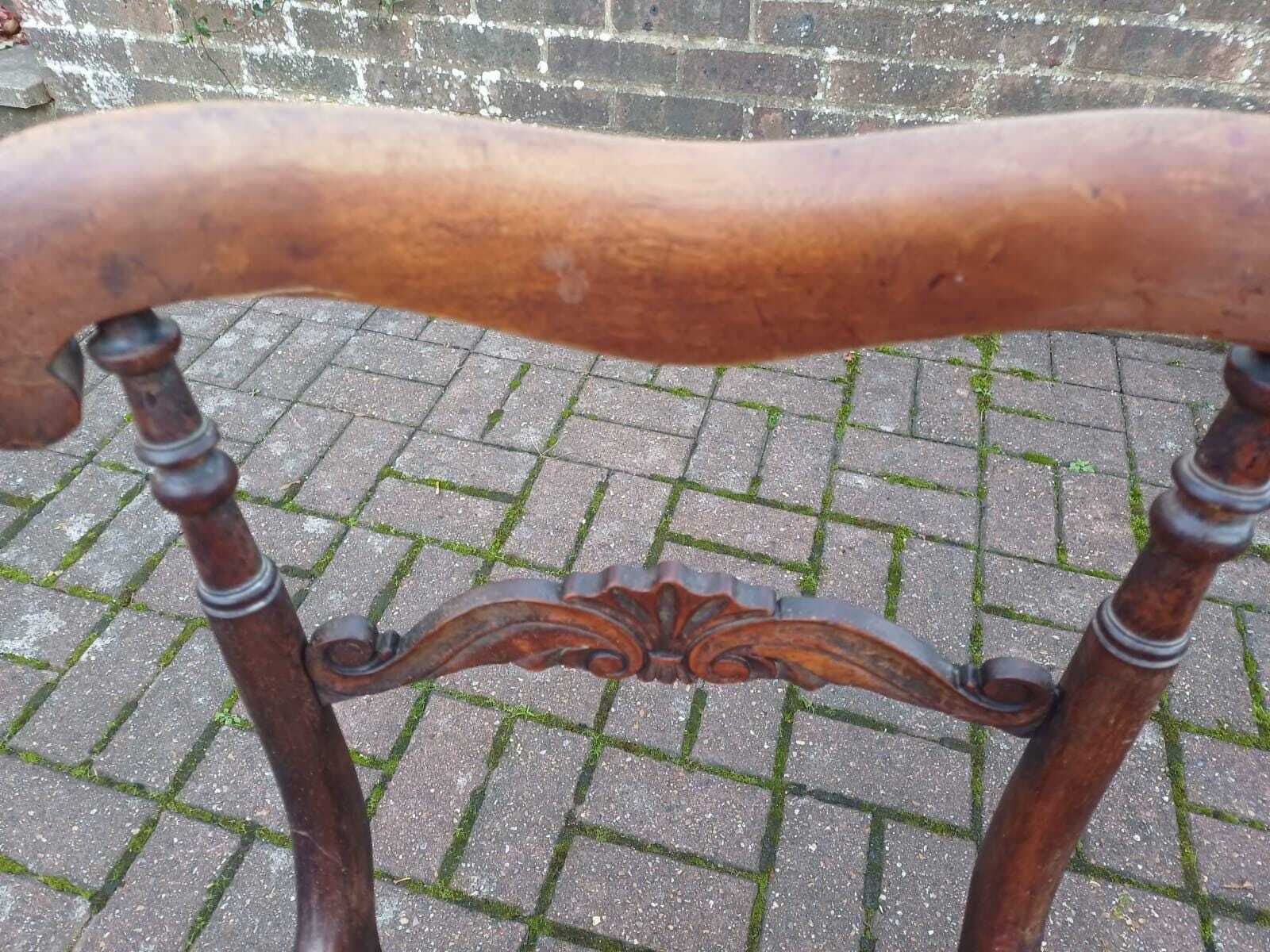 Antique Victorian Balloon Back Carved Mahogany Chair With Cane Seat Bedroom Accent photo vinterior