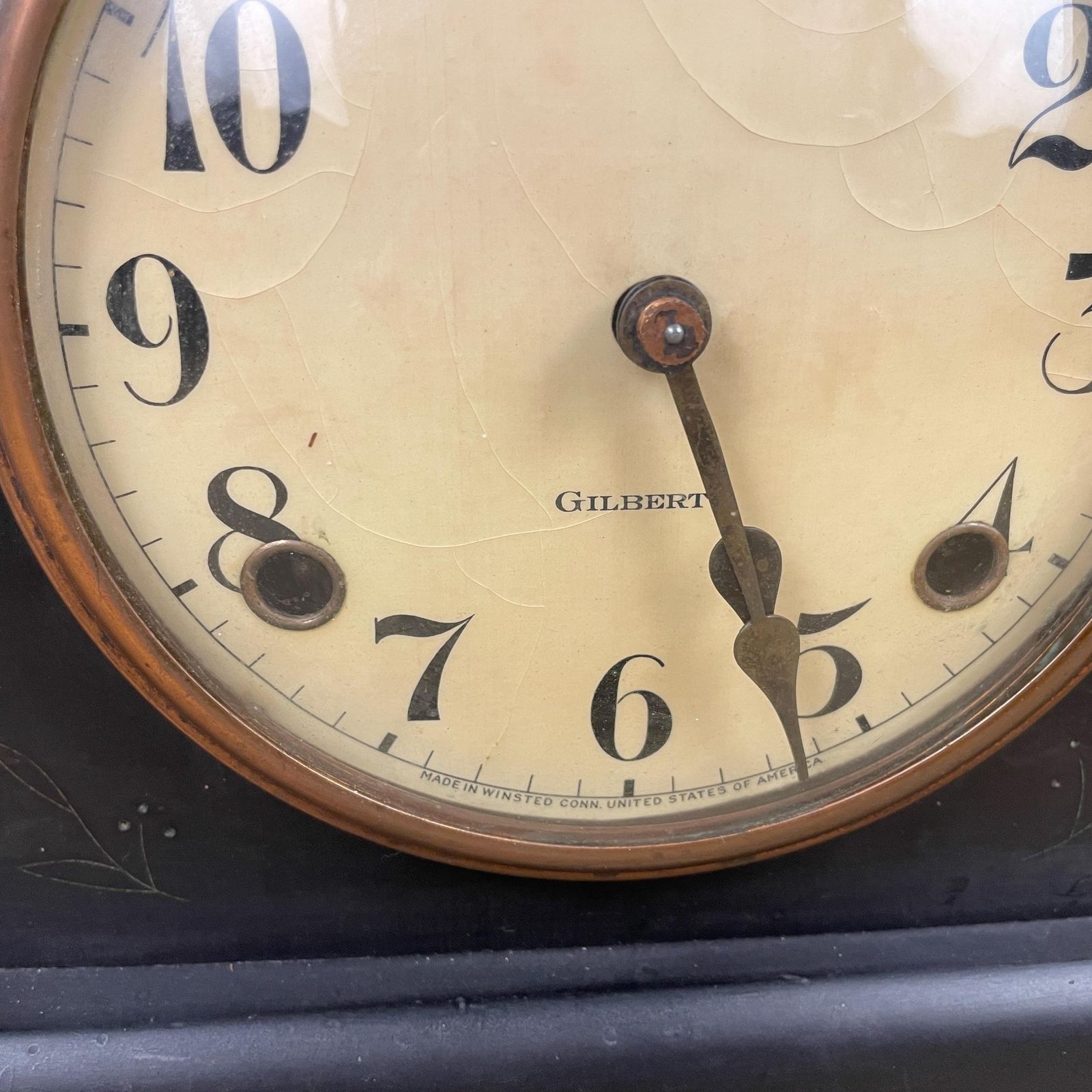 Antique Gilbert Mantel Clock USA Black Adamantine Case Ornate Feet Key Wind Vintage American Decorative Mantle Timepiece Victorian Style photo Home Decor