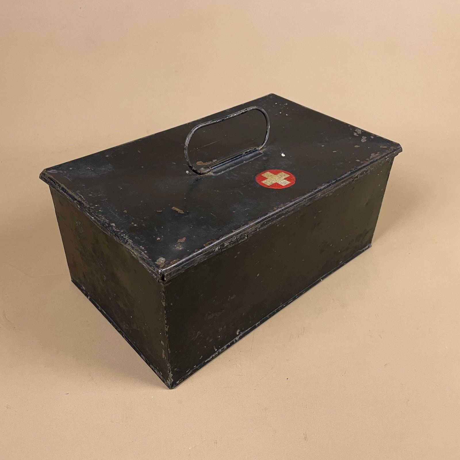 Vintage Metal First Aid Box With Contents Black Steel Wartime Ww2 Medical 1940's Boots Kit Industrial Emergency Box Complete Supplies Set photo vinterior