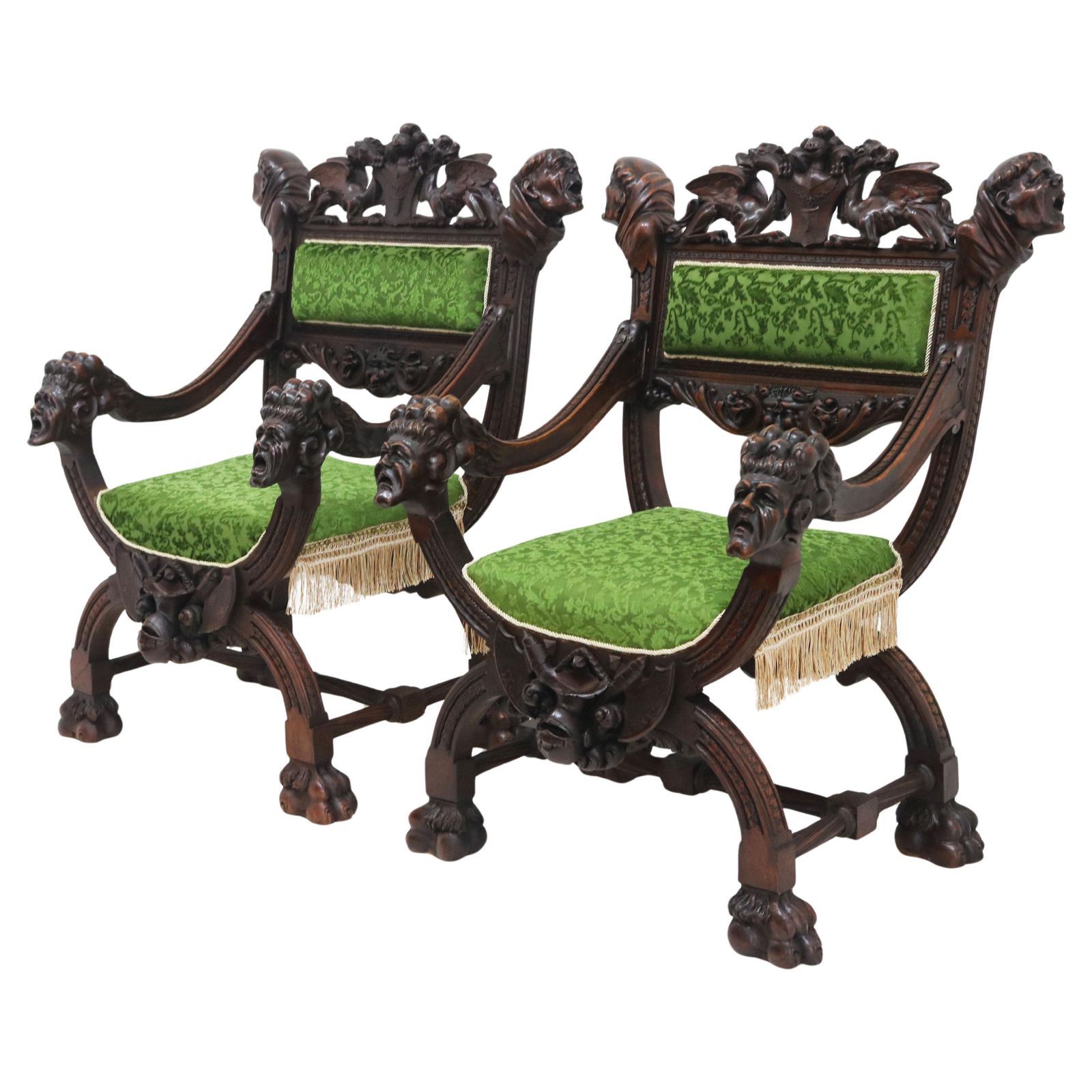 Zeldzaam Paar Gothic Revival Fauteuils Door Victor Aimone, 19e Eeuw – Monniken En Leeuwen