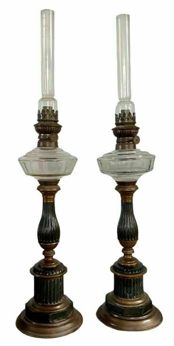 Pair Of Antique Oil Lamps In Metal 19th Century Glass Empire Style