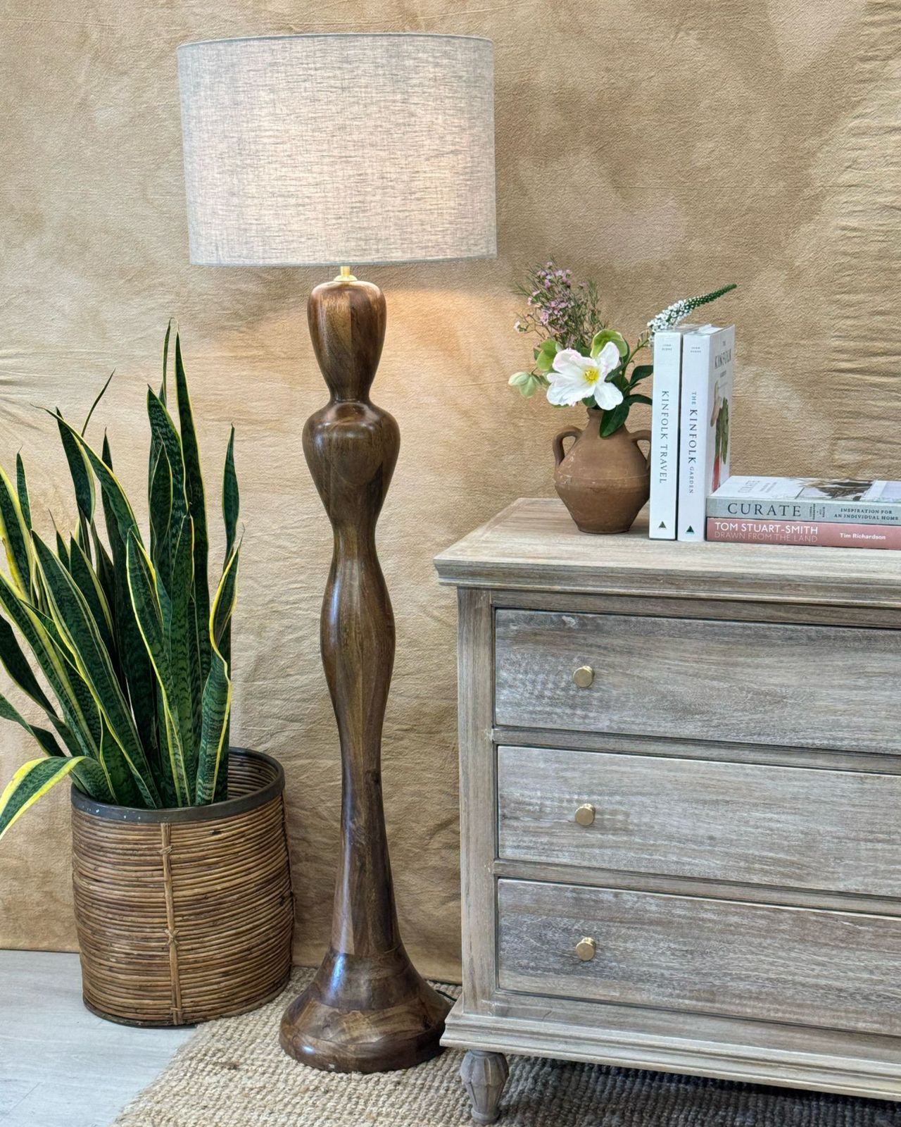 Handcrafted Mango Wood Floor Lamp With Linen Shade – Polished Finish photo furniture