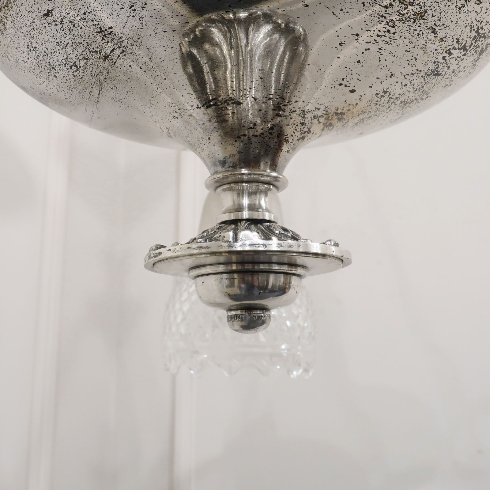 photo vinterior Edwardian Silver Chandelier With Crystal Glass Shades Attributed To Osler