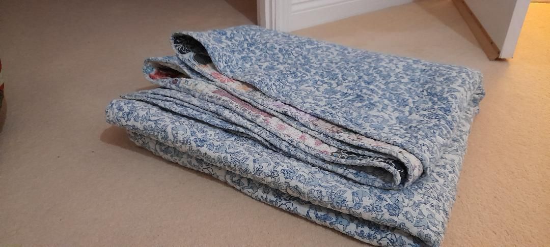 Vintage Cotton Reversible King Size Patchwork Indian Block Print Bedspread Quilt 250x210cm photo for sale