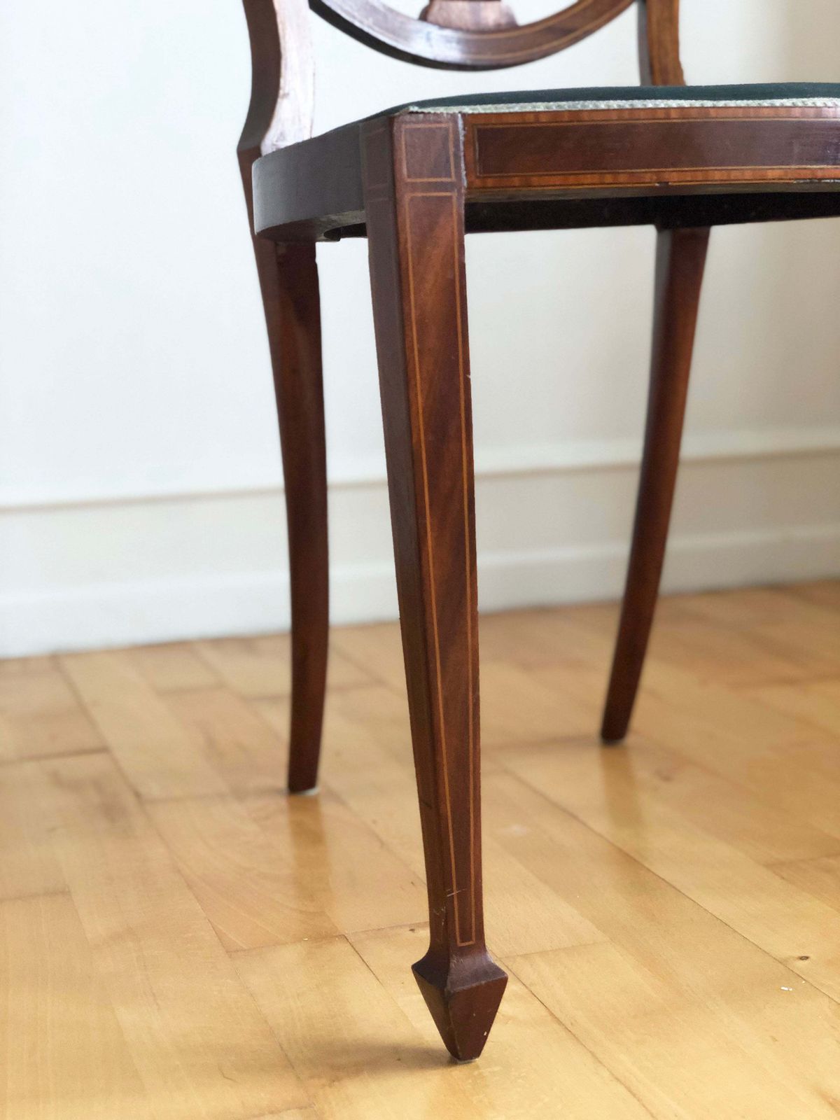 photo buy Pair Of Antique Mahogany Hepplewhite Revival Chairs Denmark 1900s