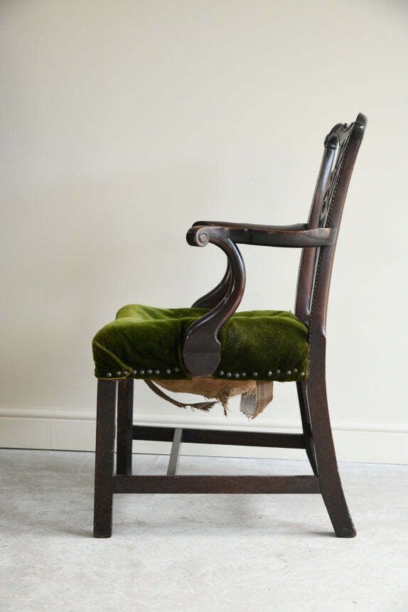photo furniture Antique Georgian Mahogany Armchair
