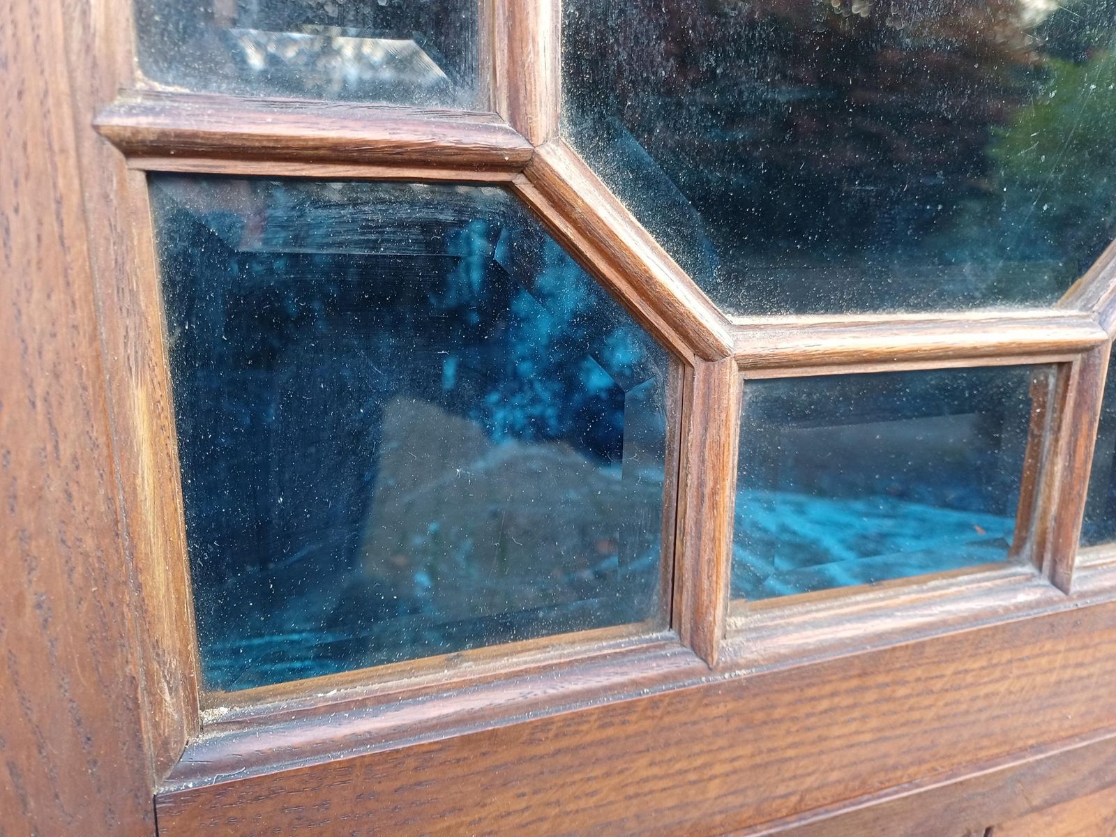 Antique Oak Glazed Corner Display Cabinet C1900 Carved Pediment & Lower Shelves Velvet Interior Bevelled Glass photo buy