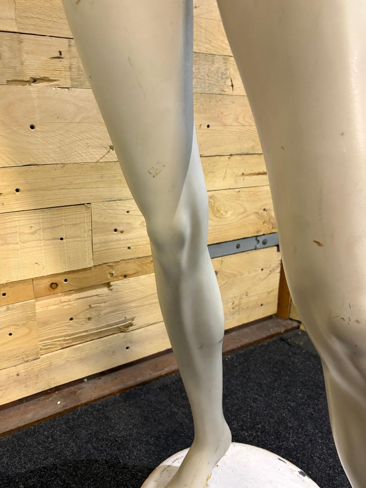 photo vinterior Vintage Belgian John Nissen Fibreglass Mannequin, C.1978–85