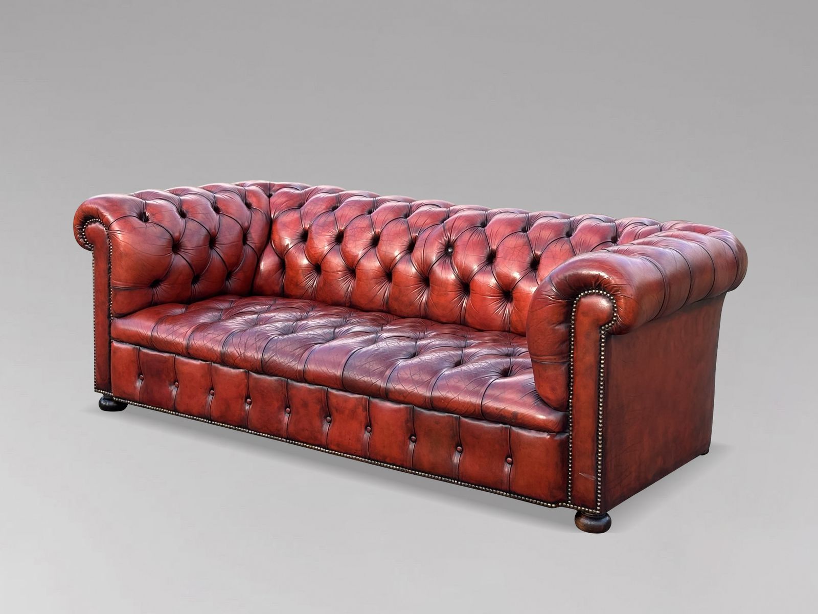 Early 20th Century Red Leather 3 Seater Chesterfield Sofa photo vintage