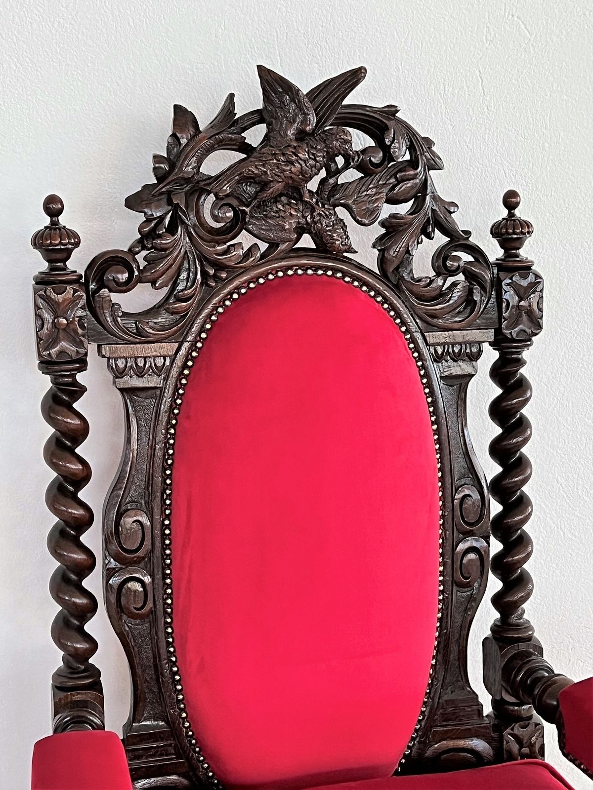 Italian Baroque Throne Armchair In Nutwood Reupholstered In Velvet photo for sale
