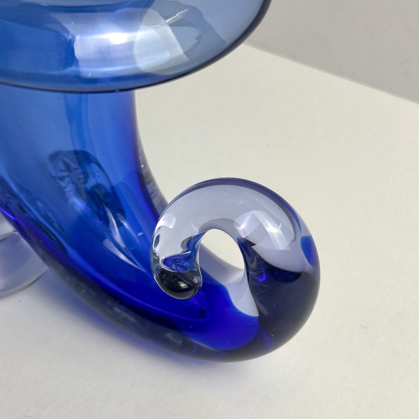 photo furniture Murano Glass Cornucopia Vase In Cobalt Blue Sommerso By Archimede Seguso, 1950s
