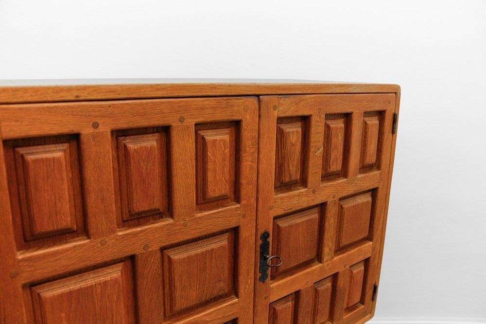 photo vinterior Large Screwless Sideboard Made Of Carved Oak, Spain, 1960s